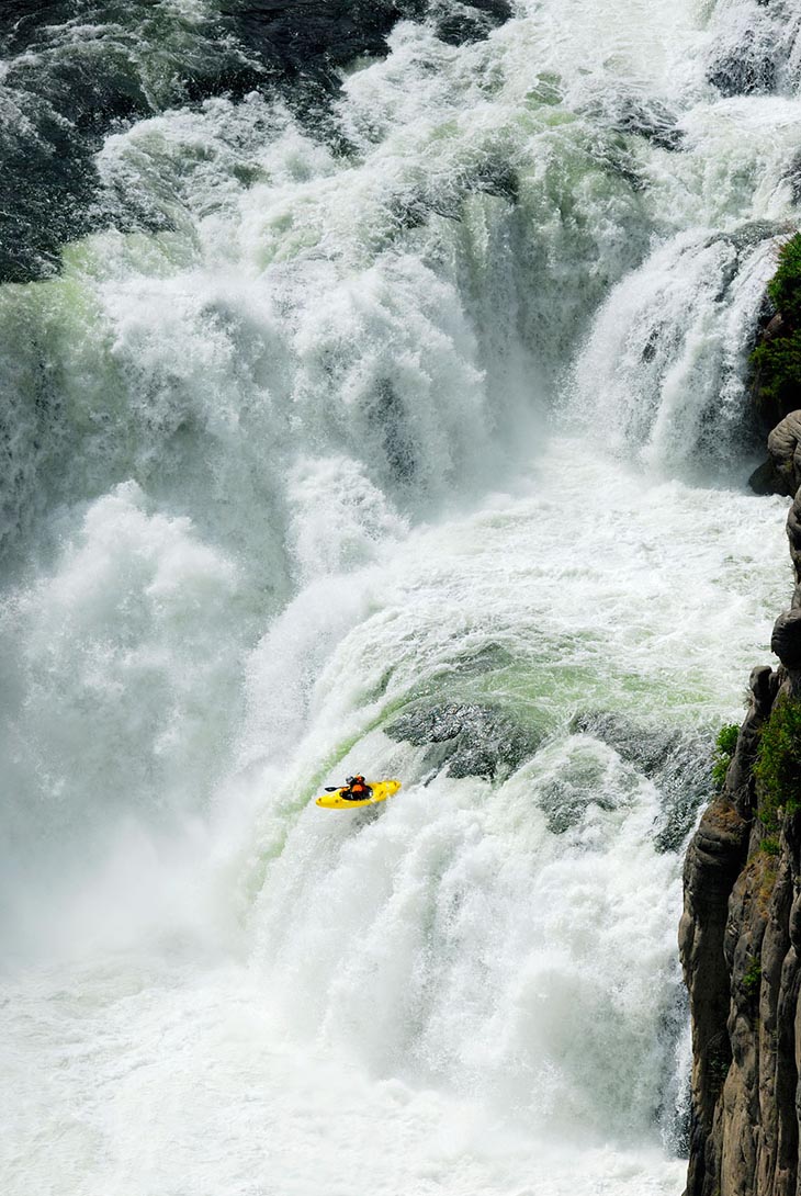 Smoking river rafting