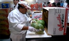 You’ve Been Peeling Watermelon The Wrong Way Your Whole Life! Must See!