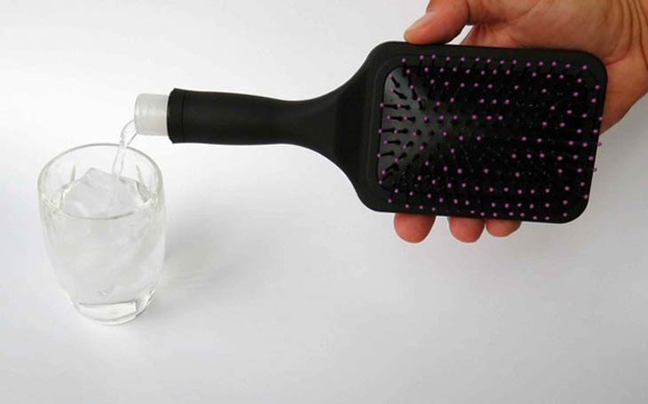 Smuggle liquor anywhere with this clever flask comb.