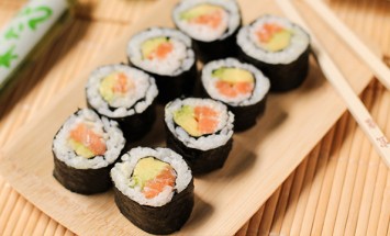 To All Sushi Lovers, You’ve Been Eating it Wrong Your Entire Life! Must See!