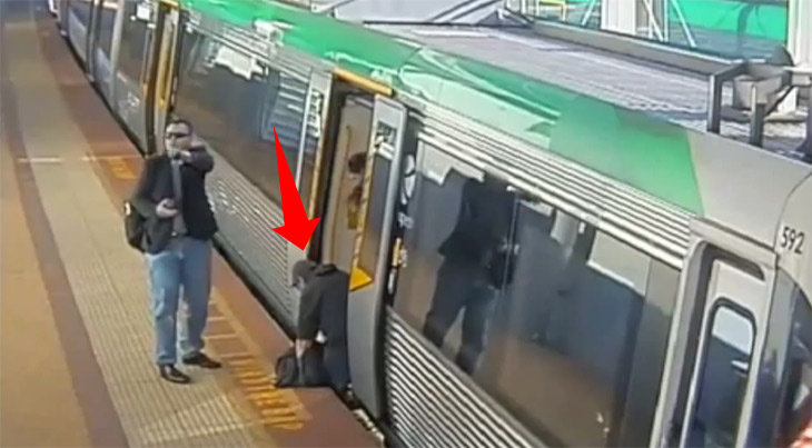 A man trapped his leg in a gap between the platform and a train.