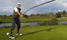 This Guy Holds A World Record For Golf, You’ll Be Surprise To See For What.