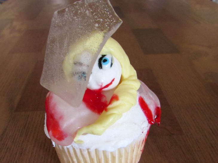 Frozen Head Cupcake