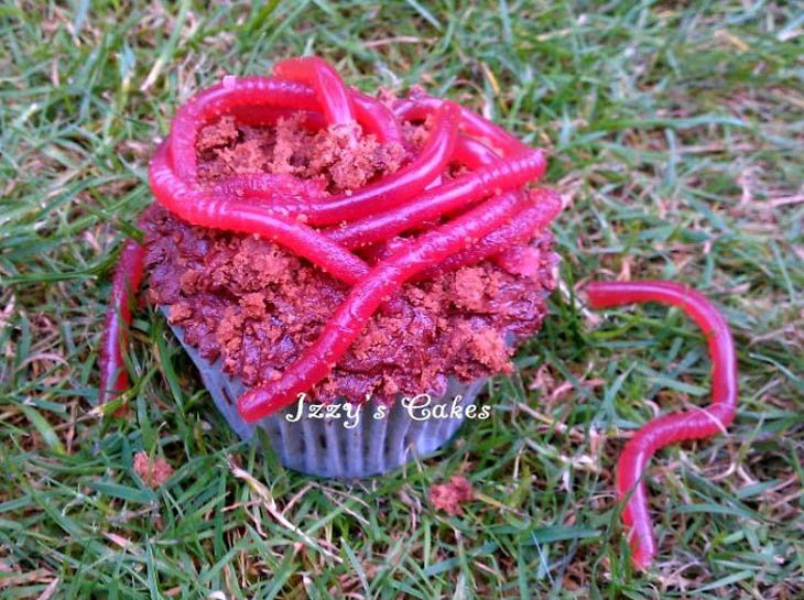 Earthworm Cupcakes