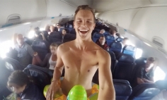 This Man Did A Dumb Thing On An Airplane, But It’s Quite Courageous Actually!