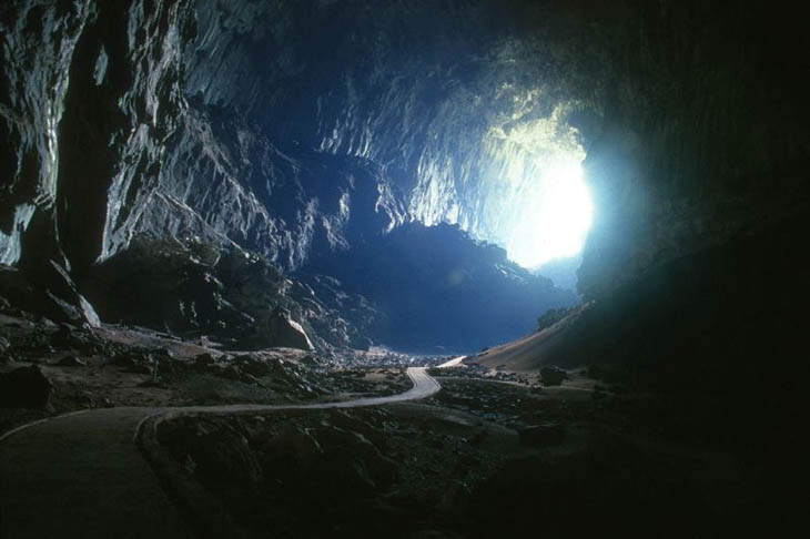 Deer Cave , Borneo, Malaysia