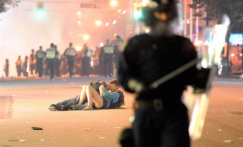 It’s Hard To Forget These 85 Iconic Photos Of The 21st Century So Far. I’m Stunned By #40!