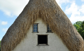 50 Strange Houses With Human Faces To Ignite Your Creative Side.