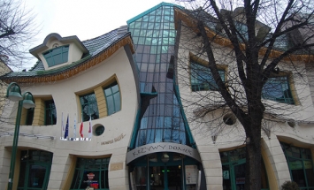 40 Most Unique And Weirdest Buildings From Around The World. #23 Is Totally Wicked!