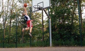 Watching This Kid Trying Dunking The Ball Is Oddly Satisfying. See Yourself!