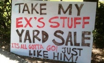 30+ Brutally Honest Yard Sale Signs… You’ll Die Laughing At #26.