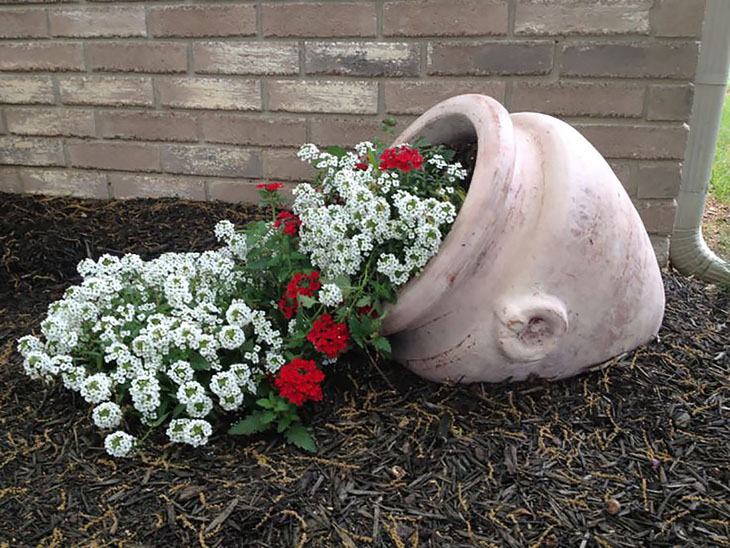 Creative Spilled Flower Pots