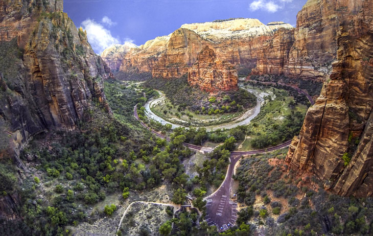 Weeping Rock, Zion, Utah, USA.