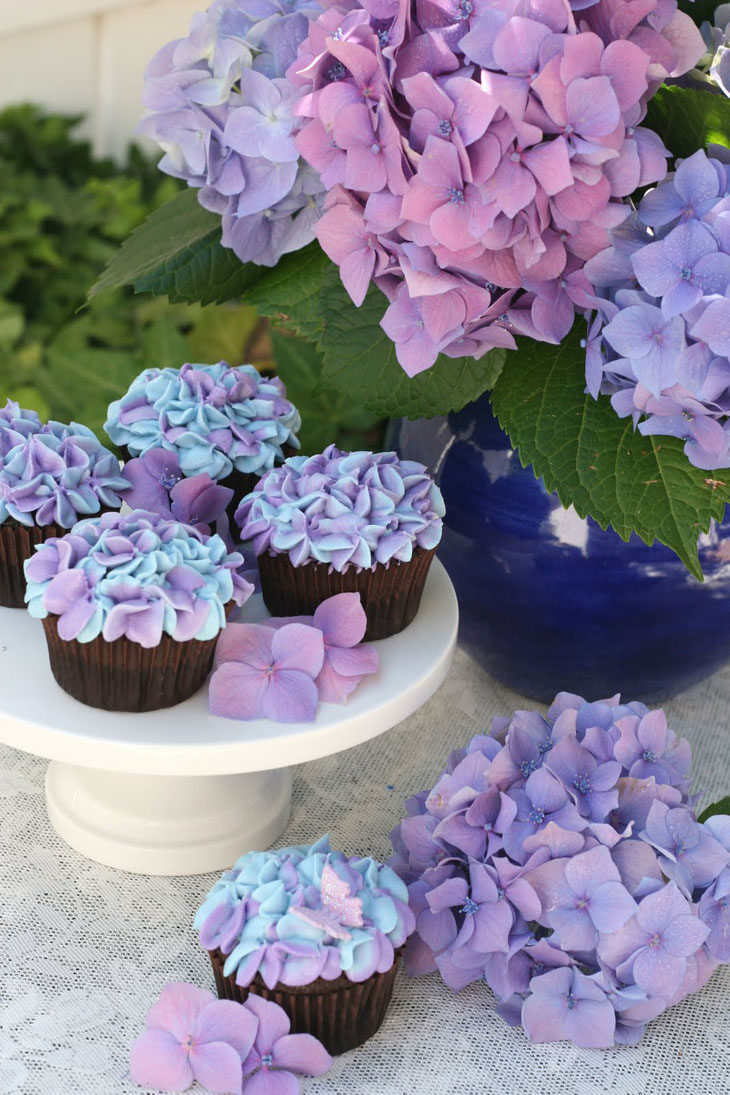 Hydrangea Cupcakes