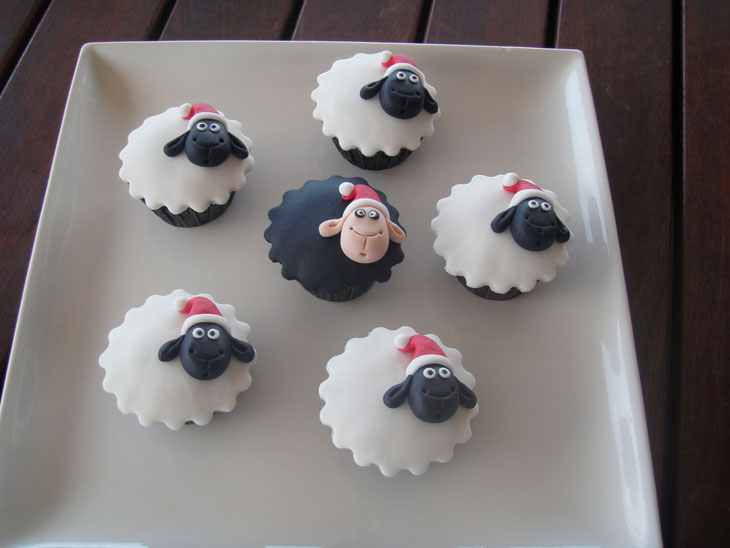 Christmas Sheep Cupcakes