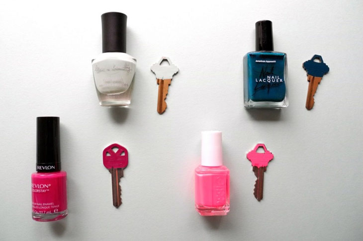 Paint each key a different color.