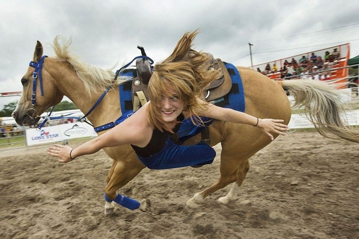 Most Unexpected Perfectly Timed Photos