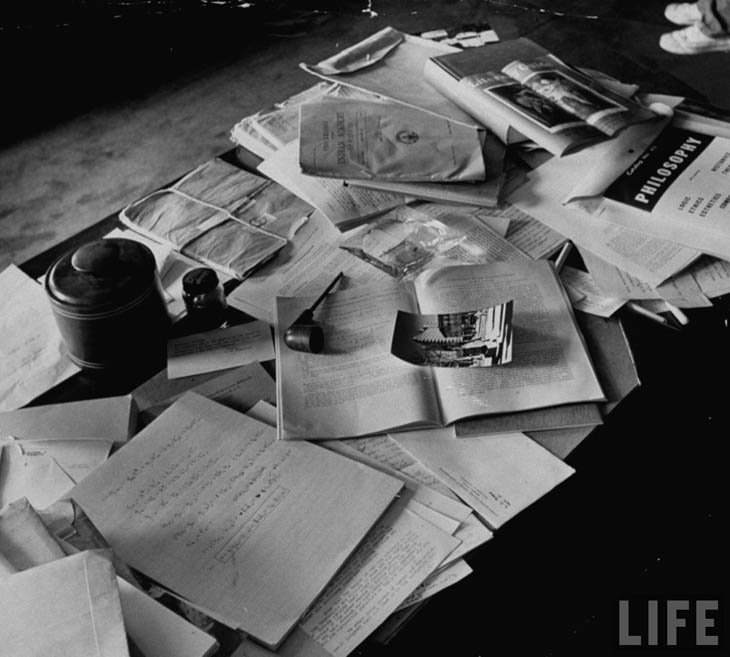 Einstein’s desk photographed a day after his death