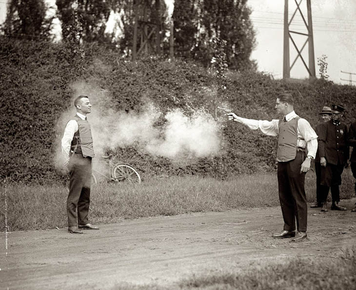 Testing a bulletproof vest, 1923