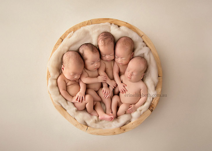 Most Adorable Photoshoot Of Mom And Newborn Quintuplets