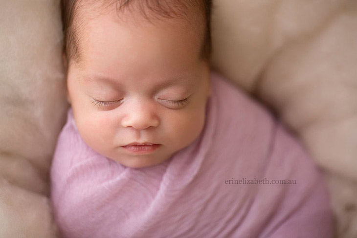 Most Adorable Photoshoot Of Mom And Newborn Quintuplets