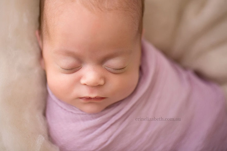 Most Adorable Photoshoot Of Mom And Newborn Quintuplets