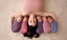 Most Adorable Photoshoot Of Mom And Her Infants. Your Cheeks Will Turn Pink After This!