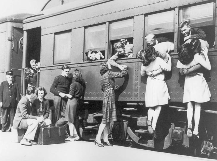 Wartime photos:Saying Goodbye At The Train Station Before Departing To WWII