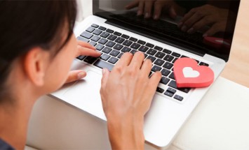 What Makes Us Click: How Online Dating Shapes Our Relationships